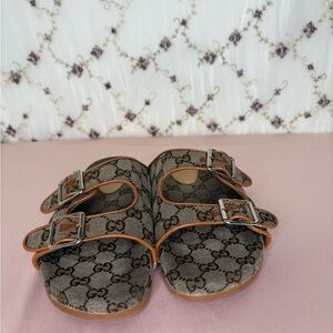 Source Unknown Brown Monogram Double-Buckle Sandals